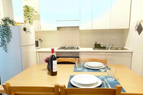 Cozy apartment near train station